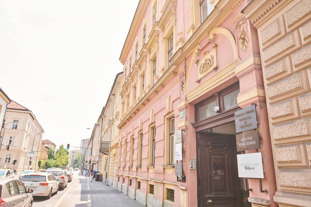 White Bliss Hideaway Apartment Ljubljana Exterior photo